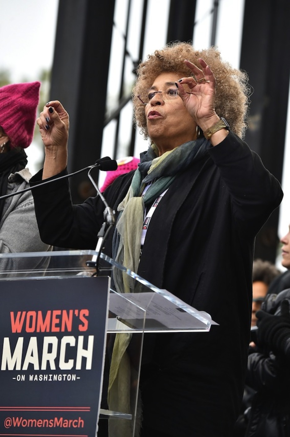 La conocida activista Angela Davis, durante su intervención. (Theo WARGO/AFP)