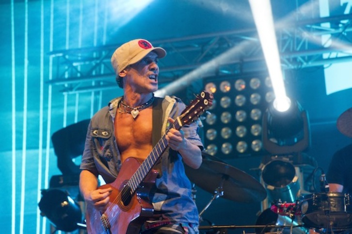 Manu Chao, durante el concierto que ofreció en 2014 en la Aste Nagusia donostiarra. (Gorka RUBIO/ARGAZKI PRESS)