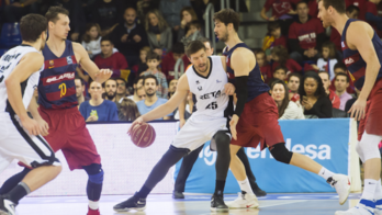 Segunda victoria del Bilbao Basket en el Palau. (BILBAO BASKET)