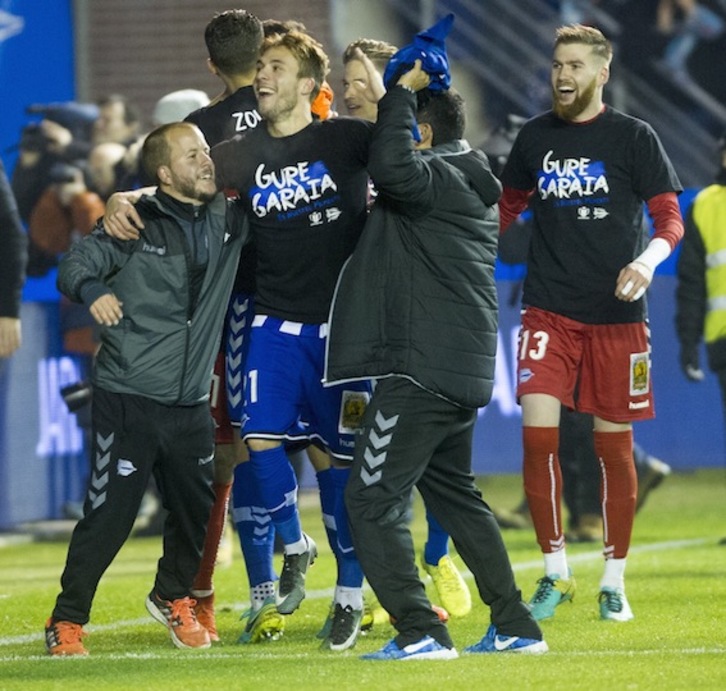 Kiko Femenía festeja la clasificación del conjunto albiazul. (Juanan RUIZ/ARGAZKI PRESS)