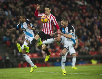 Adurizek egin du gaur ere garaipenaren gola. (Marisol RAMIREZ | ARGAZKI PRESS)