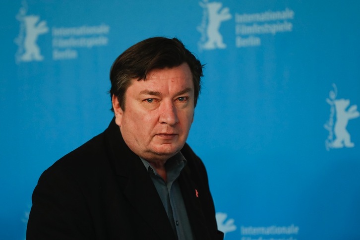 Aki Kaurismaki, en la Berlinale, en la presentación de su último largometraje. (Odd ANDERSEN/AFP)