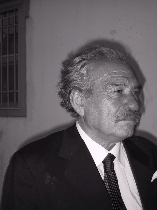 Jannis Kounellis. (WIKIPEDIA)