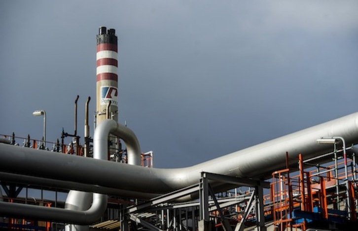 Instalaciones de Petronor en Muskiz. (Luis JAUREGIALTZO/ARGAZKI PRESS)