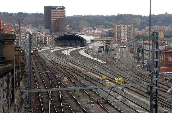 Estación de Abando. (Luis JAUREGIALTZO / ARGAZKI PRESS)
