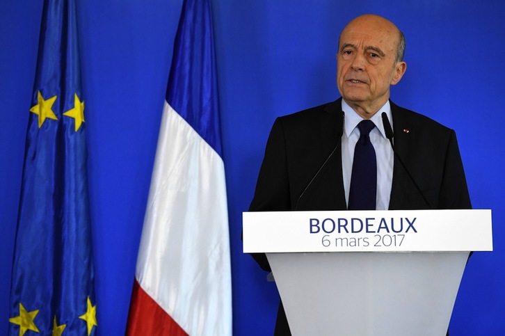 Alain Juppe ha confirmado en una comparecencia en Burdeos que no se presentará a las Presidenciales. (Mehdi FEDOUACH / AFP)
