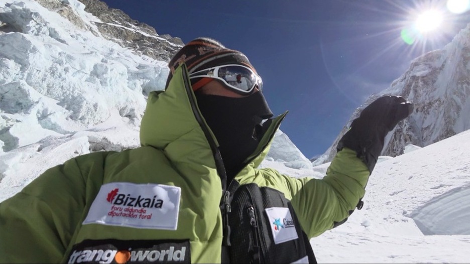 Alex Txikonek agur esan dio Everesteri oraingoz. (@AlexTxikon)