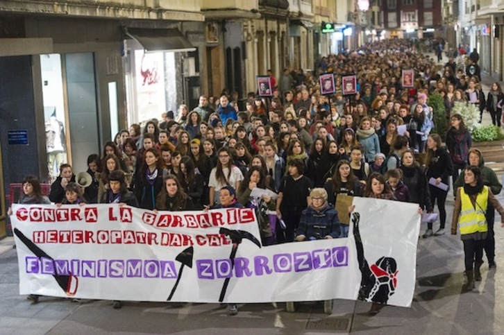 Manifestación en las calles de Gasteiz. (Juanan RUIZ/ARGAZKI PRESS)