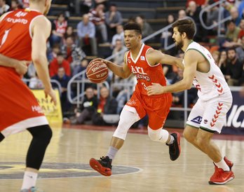 La derrota del Baskonia en tierras catalanas supone una sorpresa. (@Baskonia)