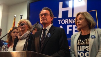 Artur Mas, Joana Ortega e Irene Rigau han valorado la sentencia en la sede de su partido. (@Pdemocratacat)