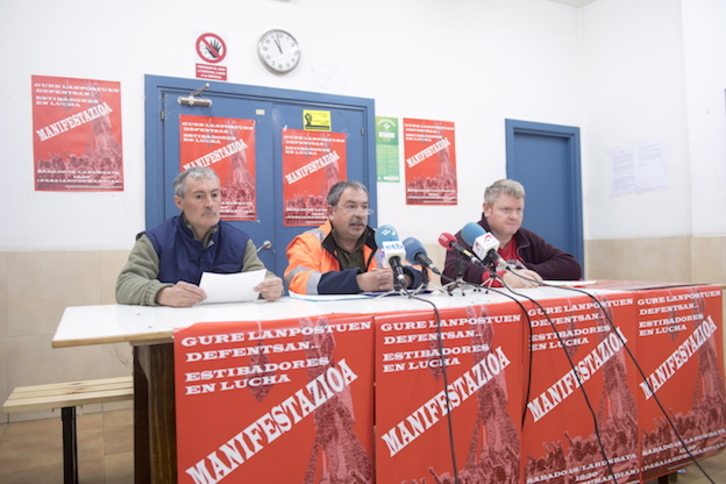 Los representantes de los estibadores de Pasaia han anunciado una manifestación para este sábado. (Juan Carlos RUIZ / ARGAZKI PRESS)