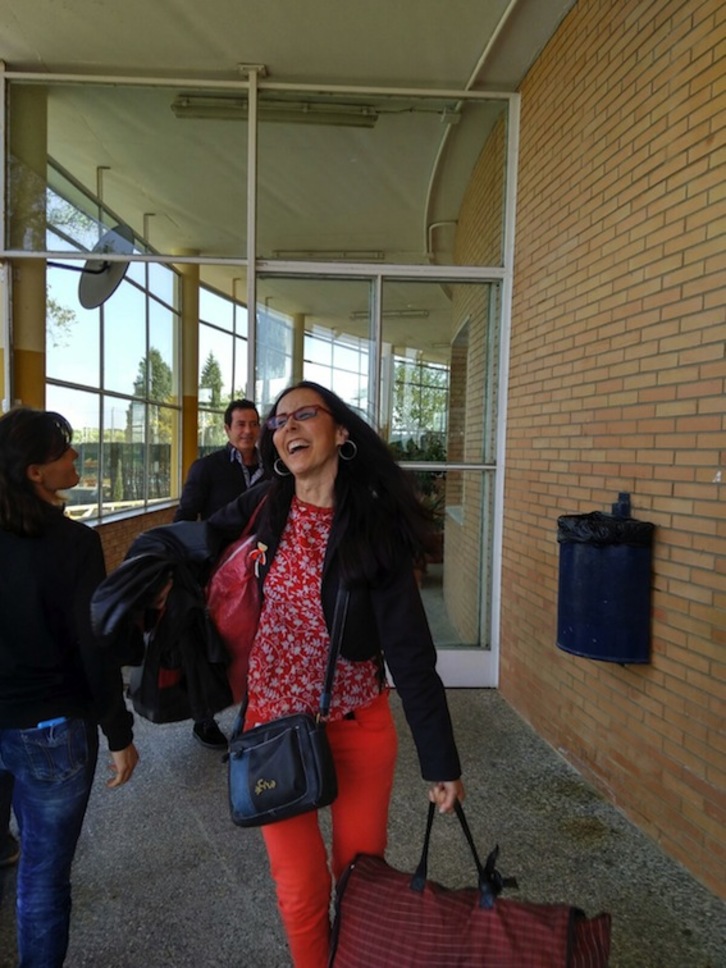 Huelvako espetxetik atera da Nerea Bengoa. (ETXERAT ELKARTEA)