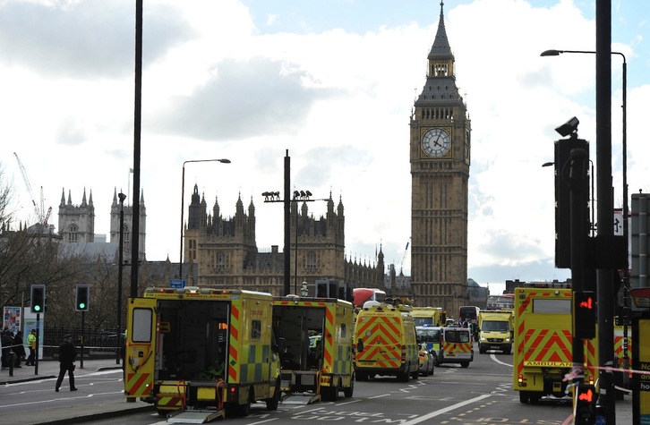 Han acordonado Westminster tras el ataque en los alrededores. (Niklas HALLE'N / AFP)