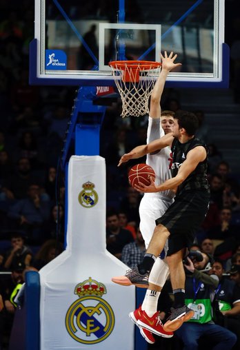 El buen trabajo inicial no ha otorgado la derrota al Bilbao Basket. (@CDBILBAOBASKET)