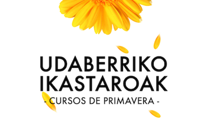 Cartel de los cursos de primavera organizados por Auzoenea en Alde Zaharra de Iruñea.