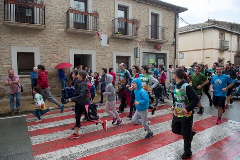 Gaztetxoenek ez dute hutsik egin. (Iñigo URIZ/ARGAZKI PRESS)