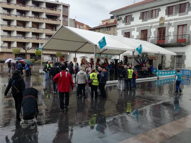 El sol ha tardado en aparecer en Arrigorriaga. (@Ion_Salgado)