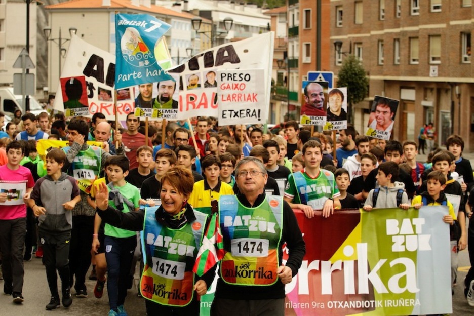 Aldarrikapenak ere izan dira Ondarroan. (Aritz LOIOLA/ARGAZKI PRESS) Aldarrikapenak ere izan dira Ondarroan. (Aritz LOIOLA/ARGAZKI PRESS)