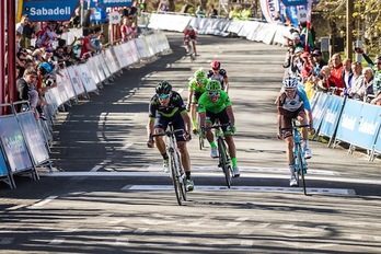 Alejandro Valverde gailendu da Arraten. (Aritz LOIOLA/ARGAZKI PRESS)