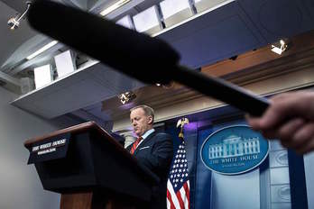 El portavoz Sean Spicer, en su comparecencia de este martes. ( BRENDAN SMIALOWSKI / AFP)