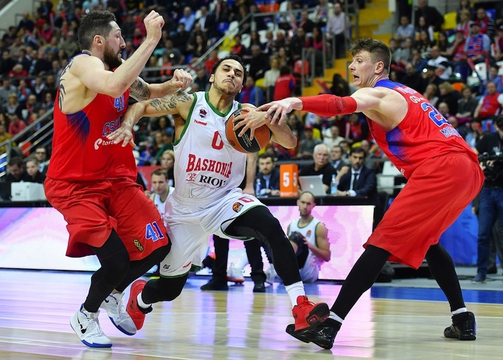 Baskonia ha luchado, pero no ha podido ganar en Moscu. (Natalia KOLESNIKOVA / AFP)