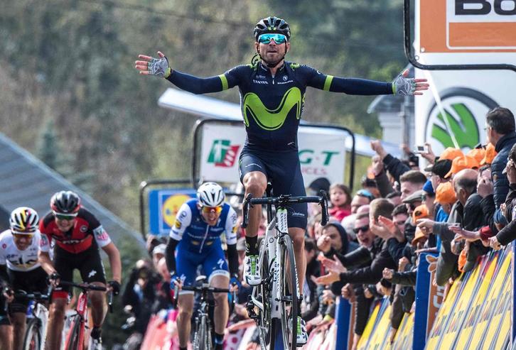 Valverde ha cruzado la meta por delante de Dan Martin. (Philippe LOPEZ/AFP)