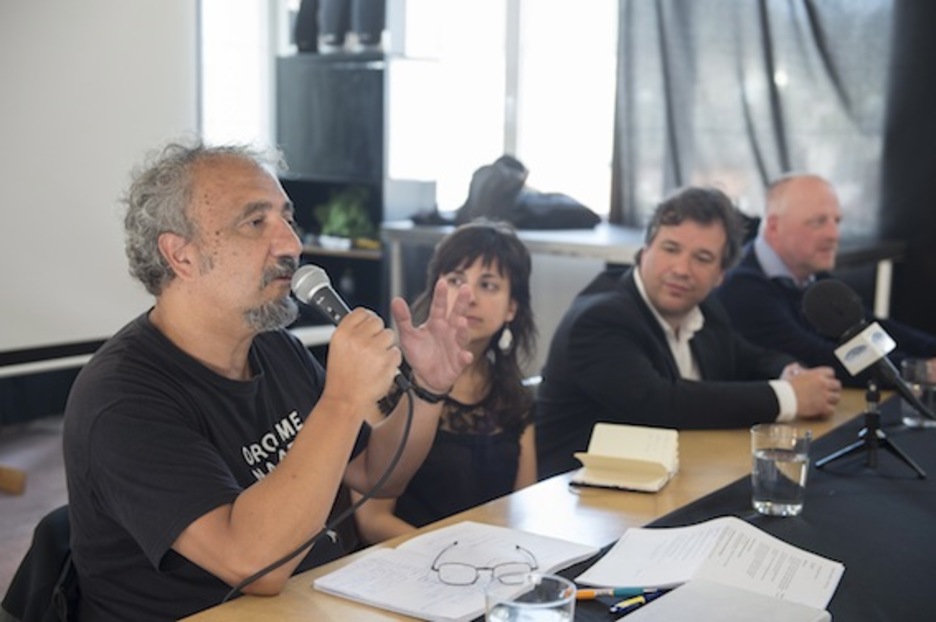 Iñaki Egaña, durante su intervención en Gernika. (Monika DEL VALLE/ARGAZKI PRESS)