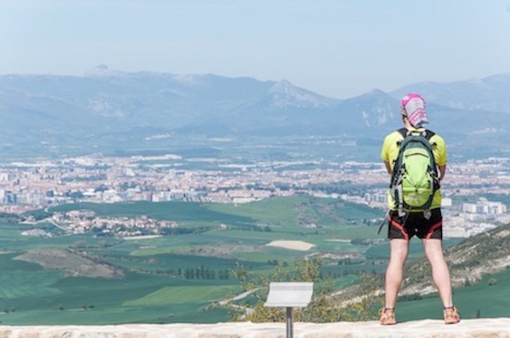 Vistas de Iruñerria desde Irulegi, con Beriain al fondo. (FOTOGRAFÍAS: Mintxo BIDAURRE)