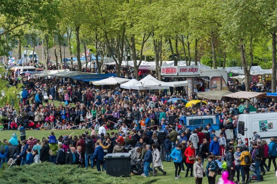 Las campas de Armentia volviero a llenarse una vez más. (Juanan RUIZ-ARGAZKI PRESS)