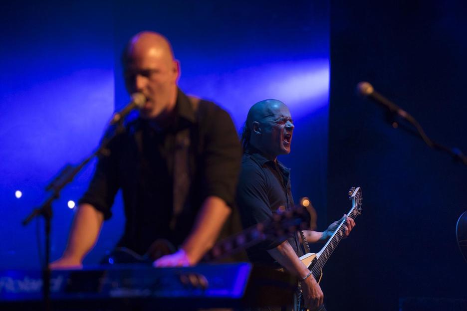 Gitarra ez ezik, bestelako instrumenturik ere bada Su Ta Gar-en kontzertuetan. (Gorka RUBIO/ARGAZKI PRESS)