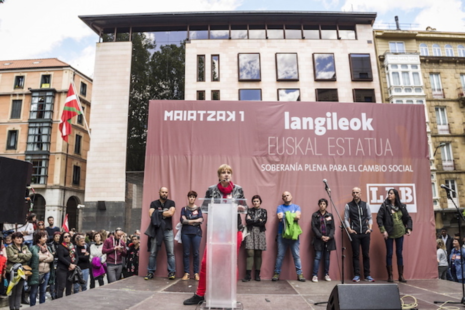 Acto final de LAB, ante Sabin Etxea. Aritz LOIOLA / ARGAZKI PRESS) Acto final de LAB, ante Sabin Etxea. Aritz LOIOLA / ARGAZKI PRESS)