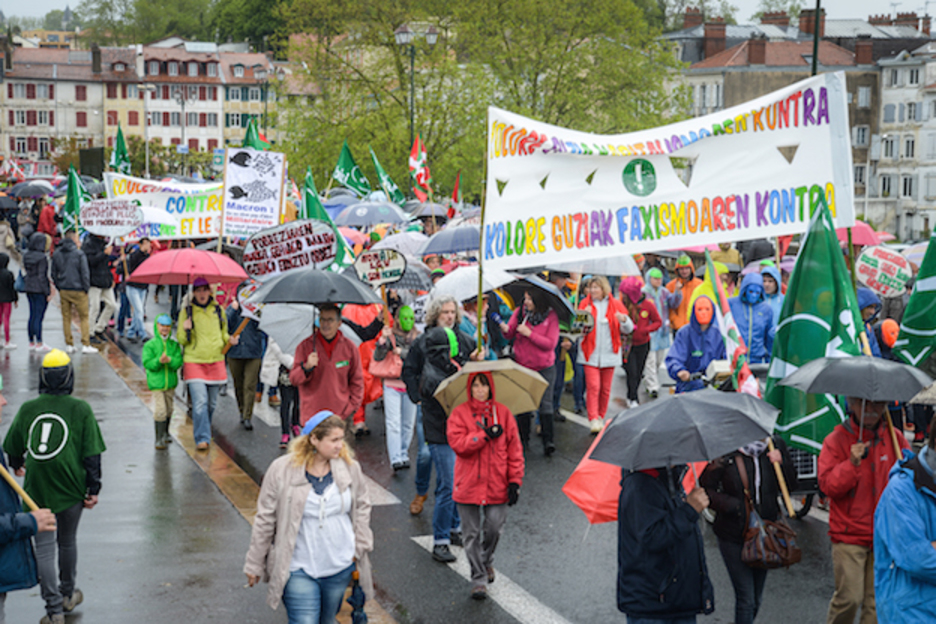 Manifestación en Baiona. (Isabelle MIQUELESTORENA)