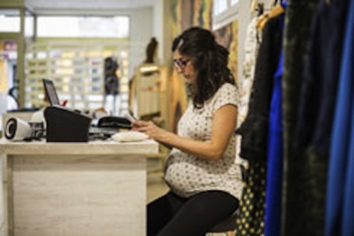 Salud lanza un programa de prevención de riesgos laborales para trabajadoras embarazadas. (GOBIERNO DE NAFARROA)