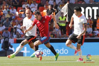 Mal partido de Osasuna en Mestalla. (@CAOsasuna)