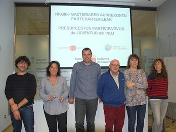 Responsables y técnicos de Juventud en el acto de presentación de los presupuestos participativos. (GOBIERNO DE NAFARROA)