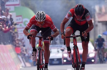 Dillier se ha impuesto a Stuyven en la recta final. (@giroditalia)