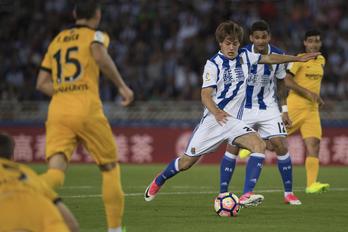Bautistak egin du, zelaian sartu eta gutxira, Realaren bigarrena. (Juan Carlos RUIZ/ARGAZKI PRESS)