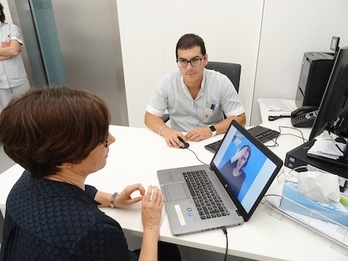 El CHN mejora la atención a personas con sordera con un sistema de videointerpretación de lengua de signos. (GOBIERNO DE NAFARROA)
