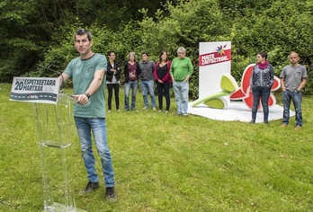 Sei espetxeetarako martxetan parte hartzearen garrantzia azpimarratu du Sortuk. (Gorka RUBIO/ARGAZKI PRESS)