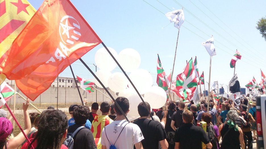 Solidaridad catalana en la jornada de hoy. (@sortuEH)