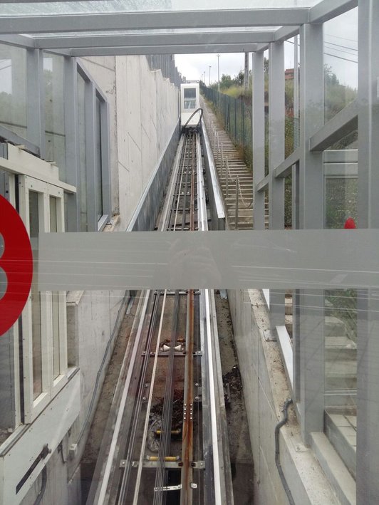 Ascensor de Arangoiti averiado en numerosas ocasiones. (@ehbildubilbo)