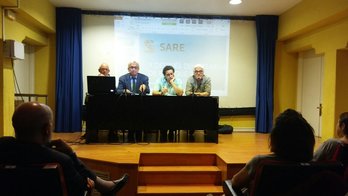 Mesa redonda celebrada en la Euskal Etxea de Madrid. (@sare_herritarra)