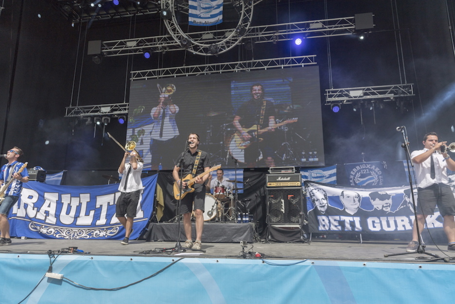 Concierto en Araba Hiria. (Juanan RUIZ / ARGAZKI PRESS) Concierto en Araba Hiria. (Juanan RUIZ / ARGAZKI PRESS)