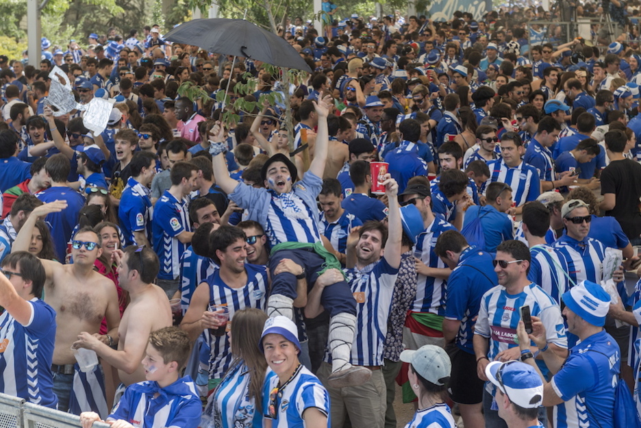 Un clon de Celedón, presente en la carpa. (Juanan RUIZ / ARGAZKI PRESS) Un clon de Celedón, presente en la carpa. (Juanan RUIZ / ARGAZKI PRESS)