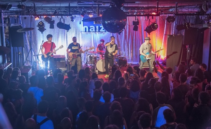 Gatibu taldearen kontzertua, urtemuga ospatzeko. (Andoni CANELLADA/ARGAZKI PRESS)