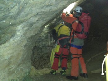 Imágen del rescate del cadáver. (@112_SOSDeiak)