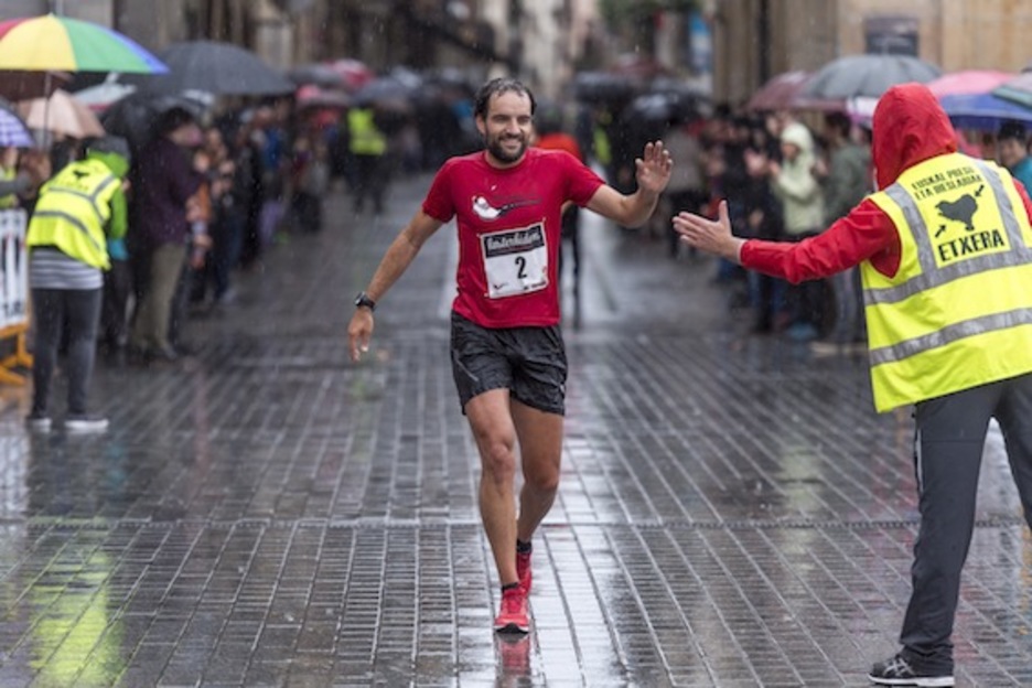 Euria protagonista izan zen. (Juanan RUIZ/ARGAZKI PRESS)