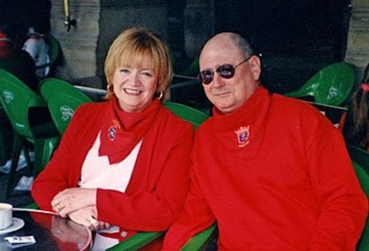 Lucinda Poole lleva treinta años disfrutando de los sanfermines. (FACEBOOK)