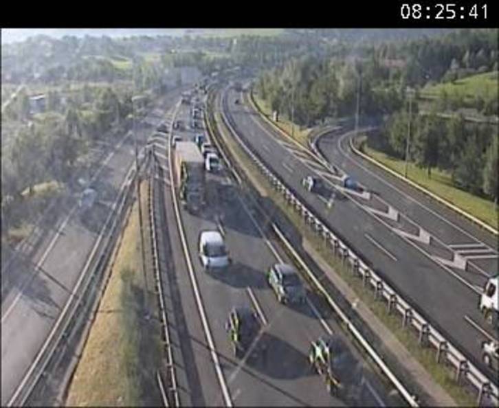 Retenciones en Txoriherri sentido Barakaldo. (@trafikoEJGV)