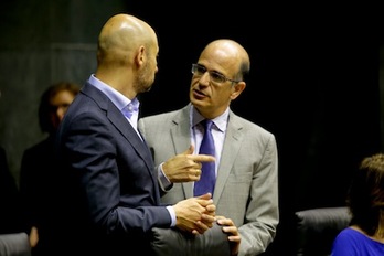 La Cámara navarra pide al Gobierno más recursos humanos y materiales para atender la diversidad en la educación. (PARLAMENTO DE NAFARROA)